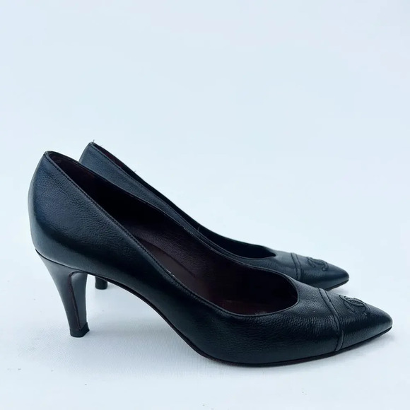 Chanel Black Leather CC Low Court Heels Mid 7 Round Toe 37.5 Career Work 6.5 - Picture 6 of 13